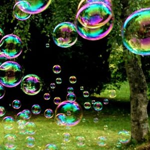 Farver i fokus: Sådan bruger du årets hotteste nuancer